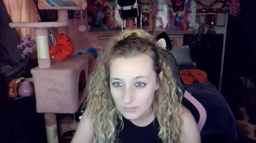 yoursecretgirlfriend963 Adult Chat May 26, 2026