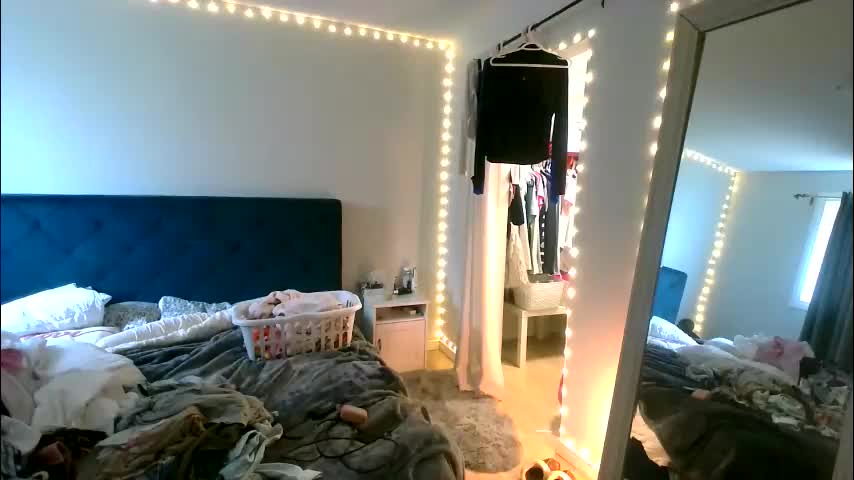 kylienotjenneer Adult Chat May 27, 2026