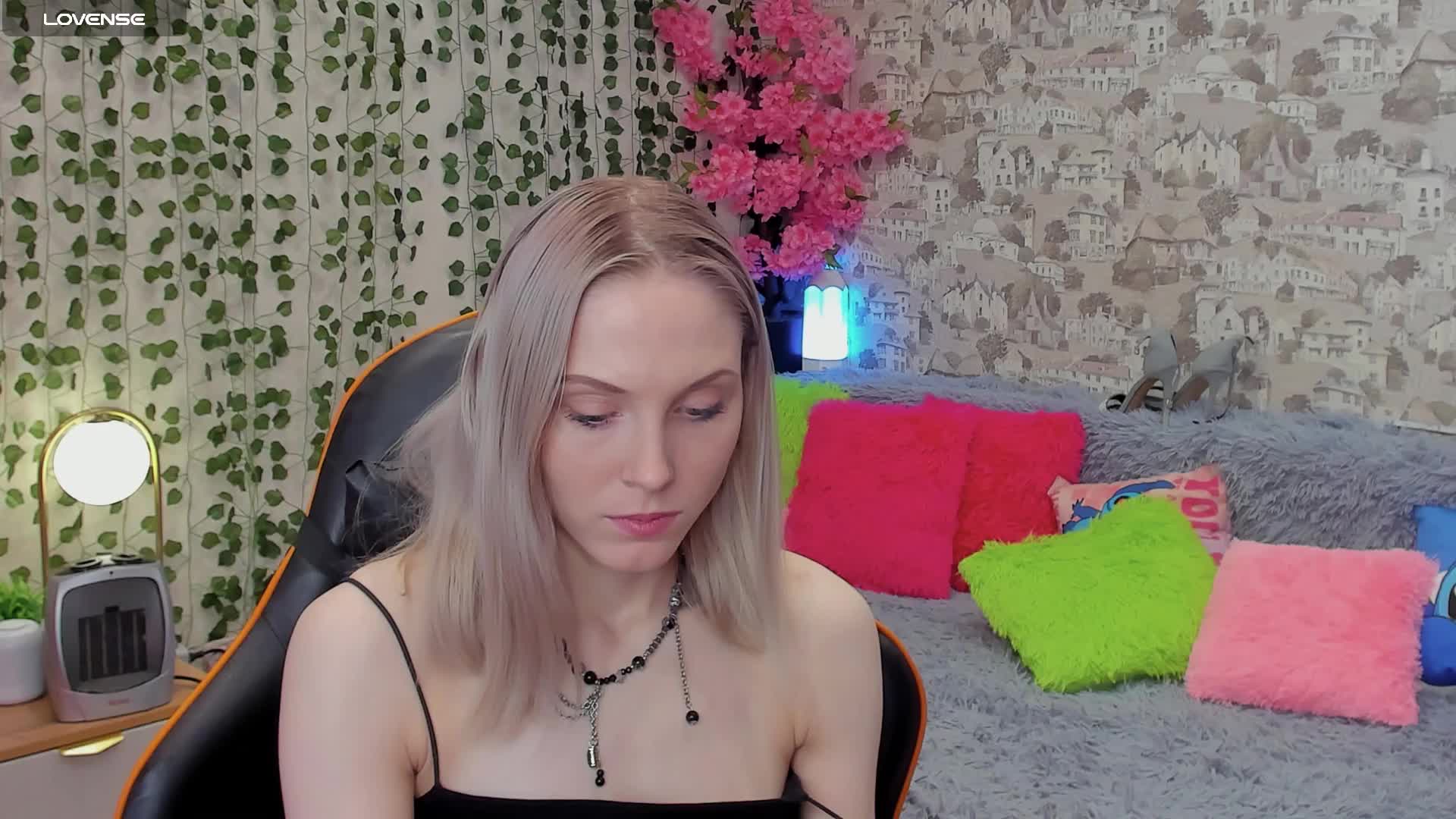GinaGinaLove Adult Chat May 27, 2026