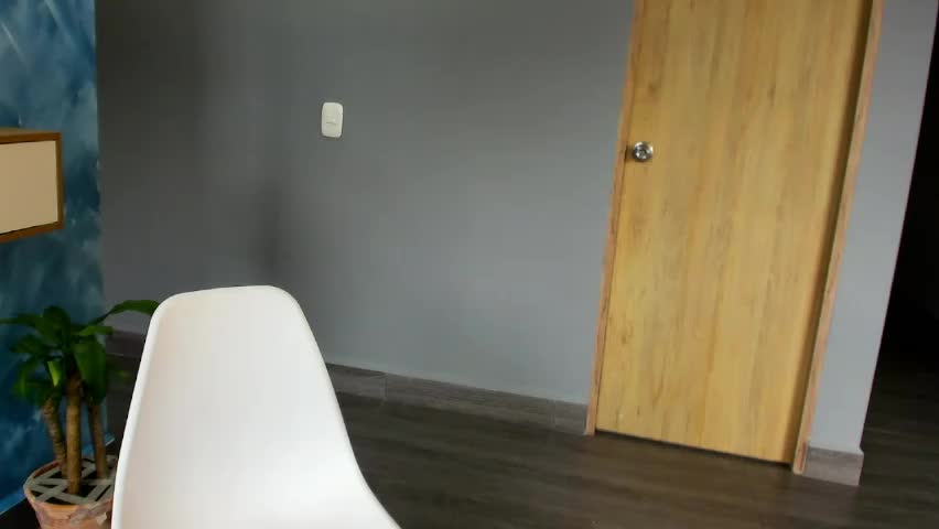 carolina_zaens Adult Chat May 27, 2026