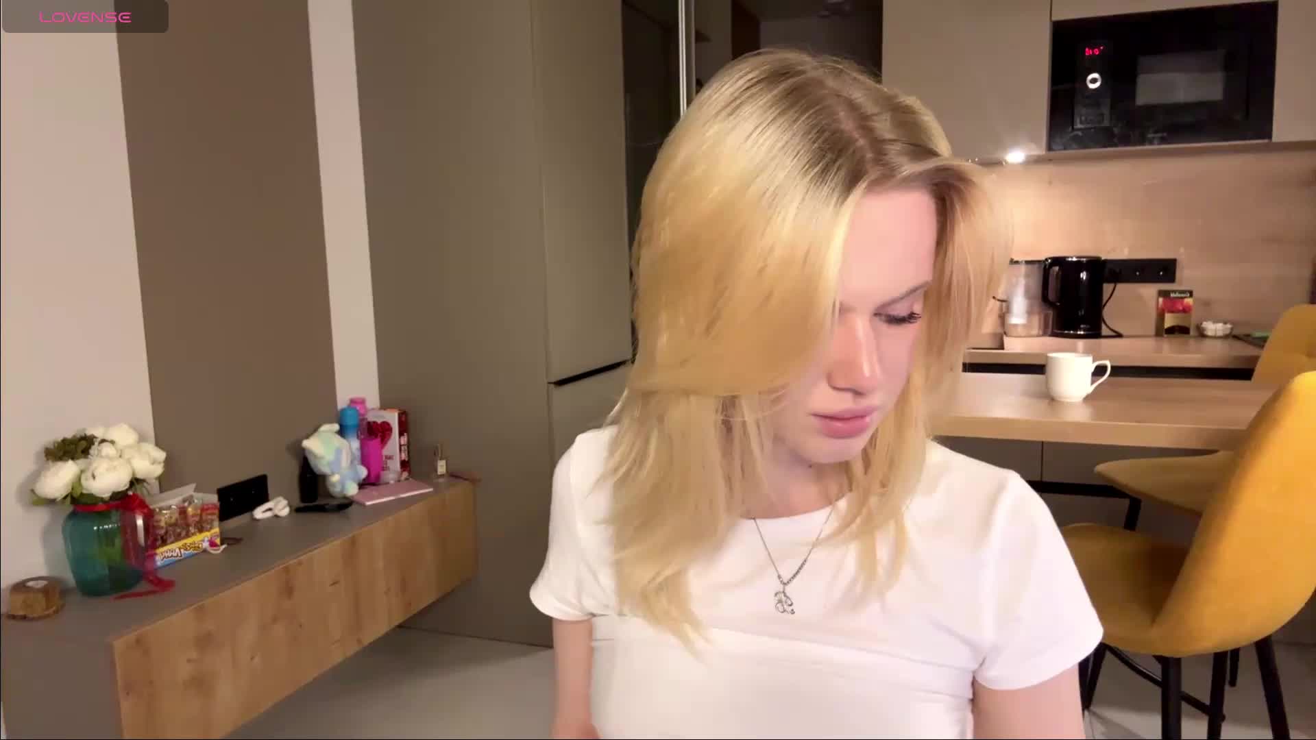 moonavelle Adult Chat May 27, 2026