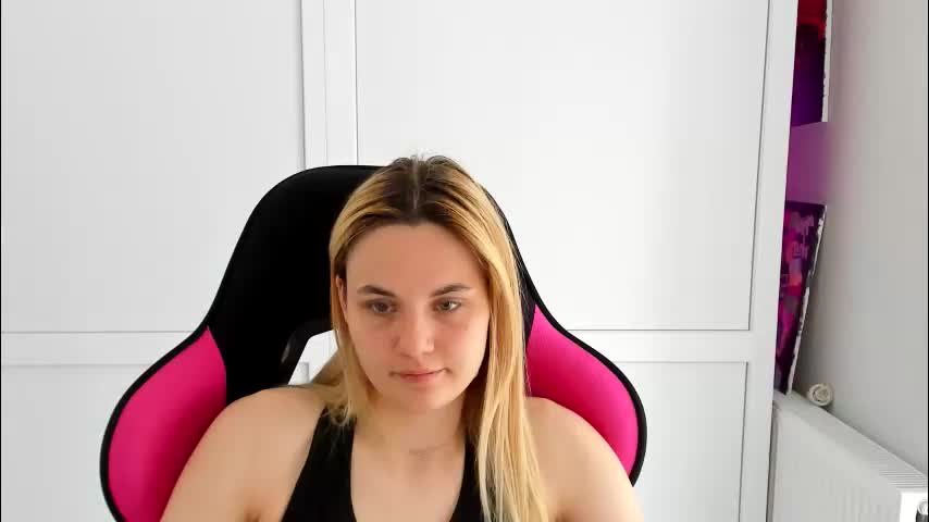 tayla_shy Adult Chat May 28, 2026