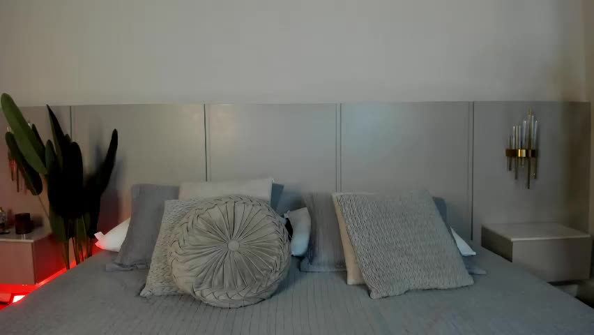 emilie_martinez Adult Chat May 28, 2026