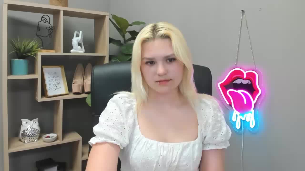 SweetLilyxo Adult Chat May 28, 2026