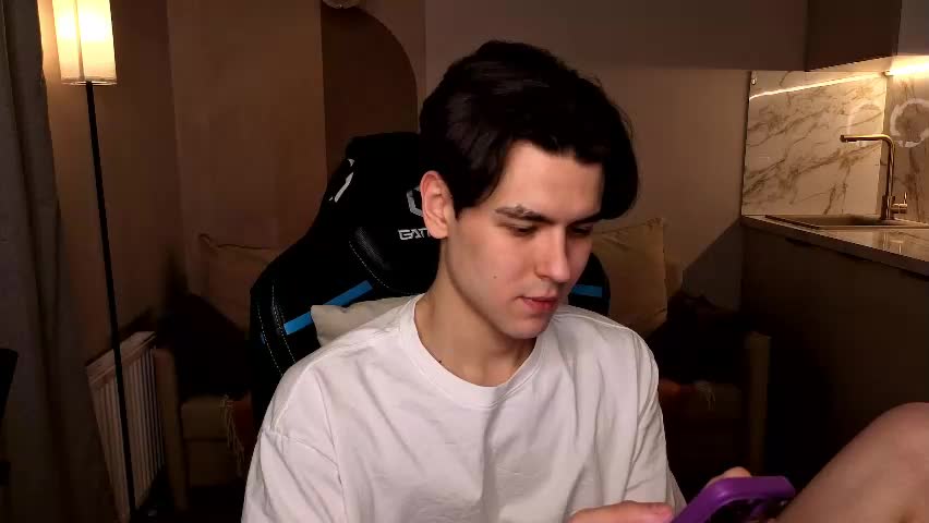 travisrivas Adult Chat May 28, 2026