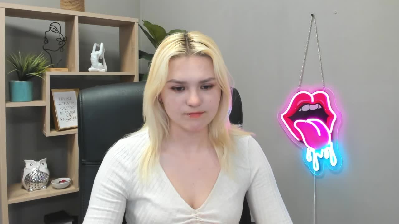 SweetLilyxo Adult Chat May 29, 2026