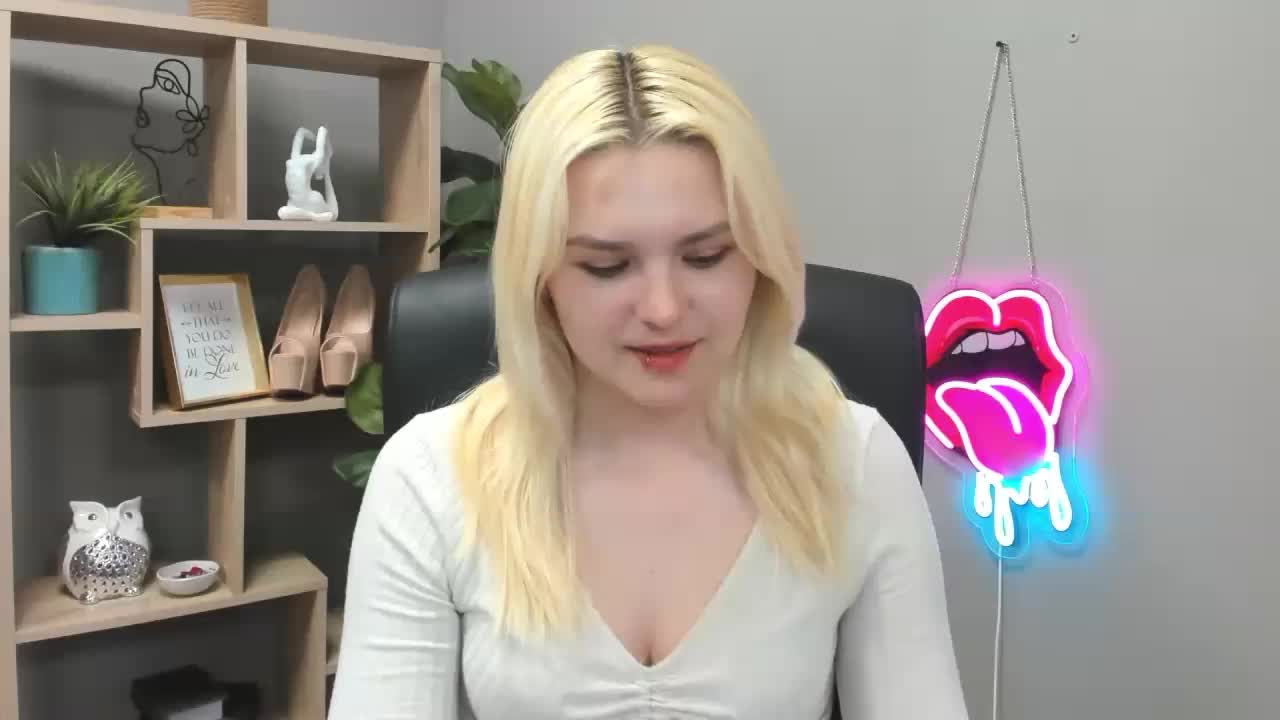 SweetLilyxo Adult Chat May 29, 2026
