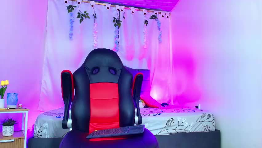 valentina_y_sneiderr Adult Chat May 29, 2026