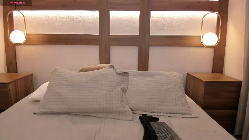 emii_lux Adult Chat May 30, 2026