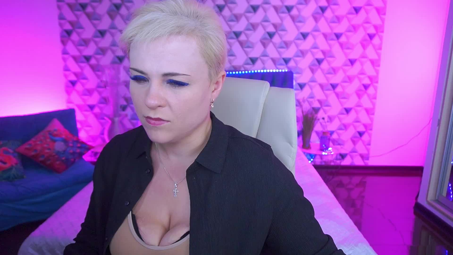 CrystalVibe Adult Chat May 31, 2026