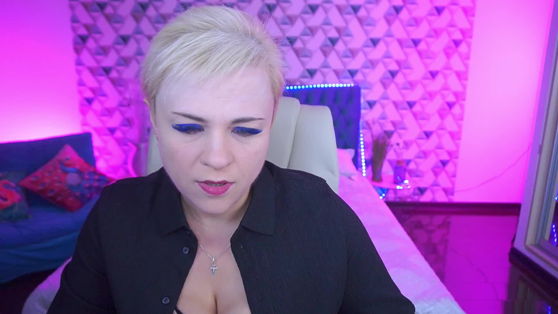 CrystalVibe Adult Chat May 30, 2026