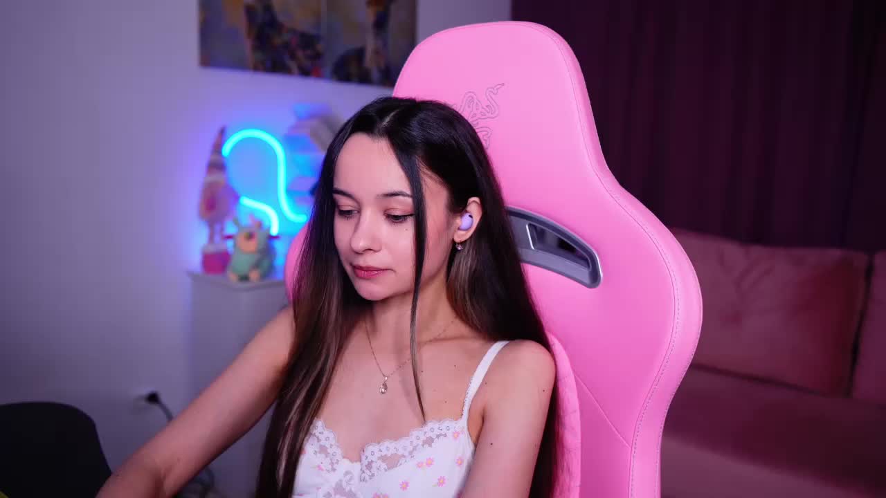 JuicyAngel Adult Chat May 31, 2026