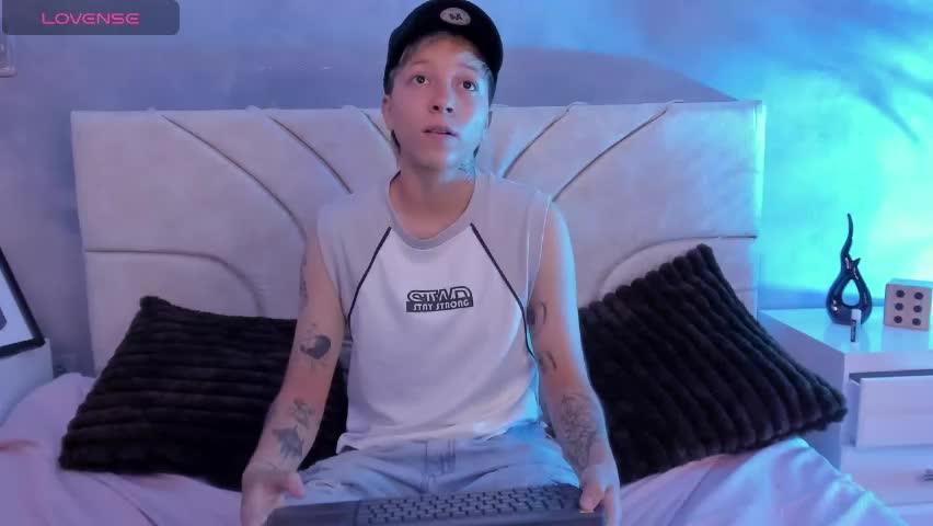 vane_grey Adult Chat May 31, 2026