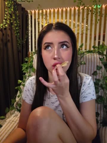 -Violetttttka- Adult Chat May 31, 2026
