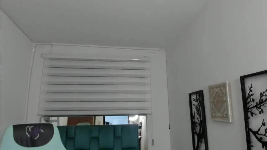 sara_red_x Adult Chat May 31, 2026