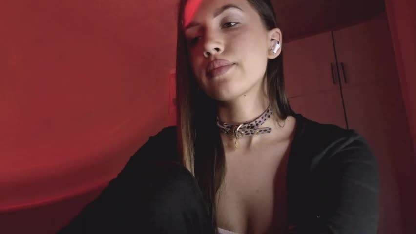 erinnnaji Adult Chat June 1, 2026