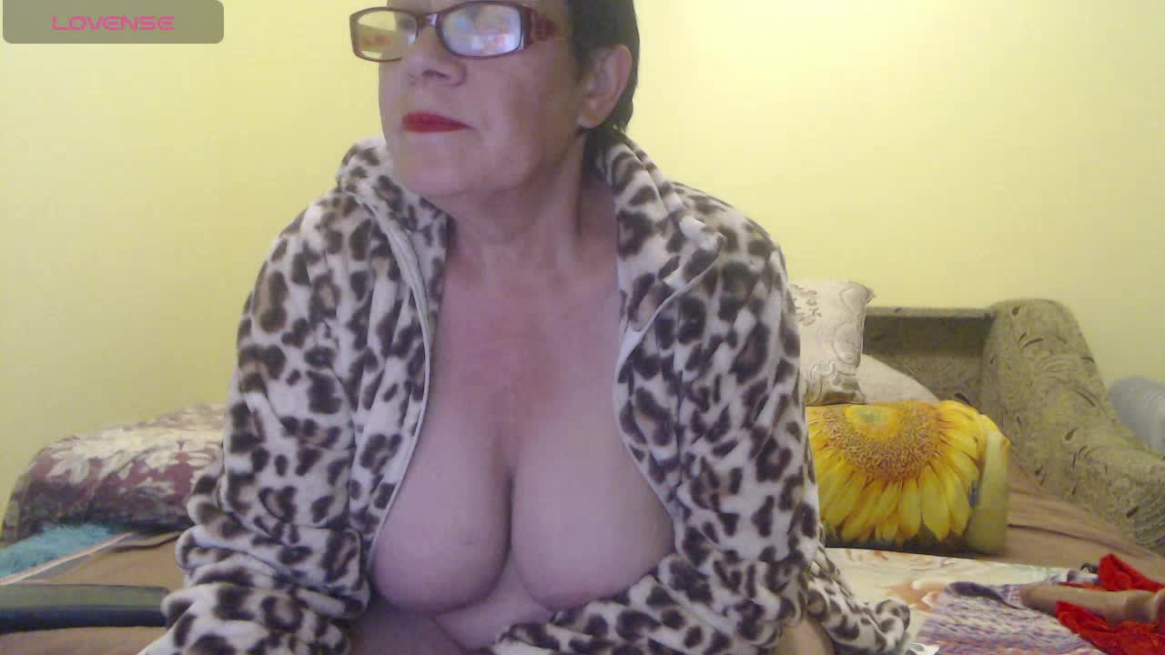 Sandra-Carina Adult Chat June 1, 2026
