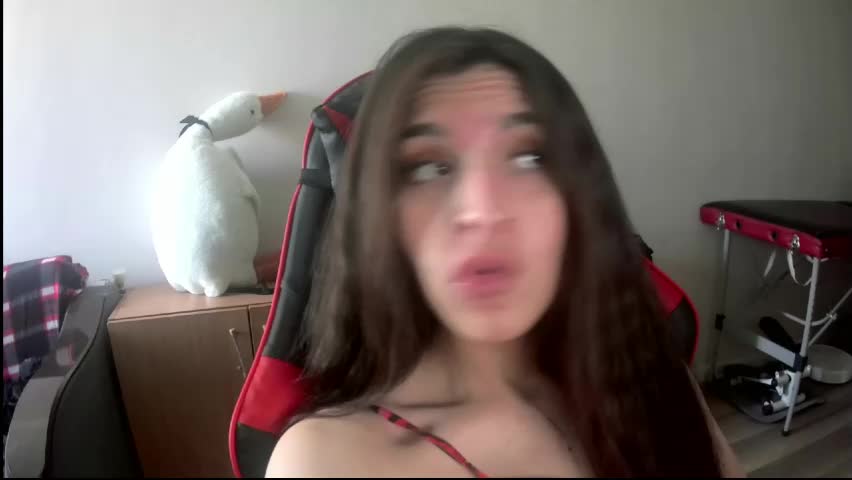 melena_caramel Adult Chat June 1, 2026