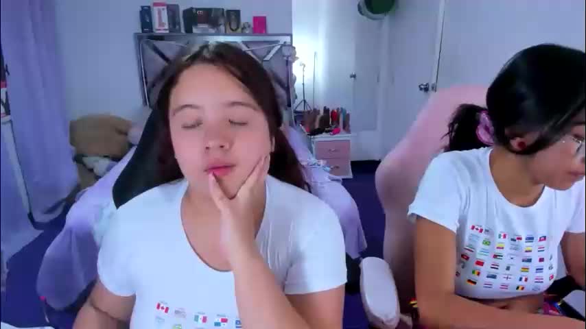 naomi_johnson132 Adult Chat June 1, 2026