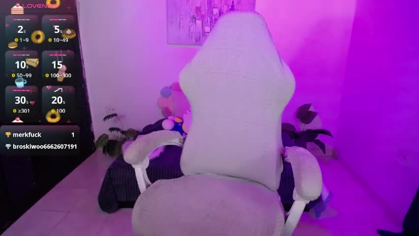jully_dreams Adult Chat June 1, 2026