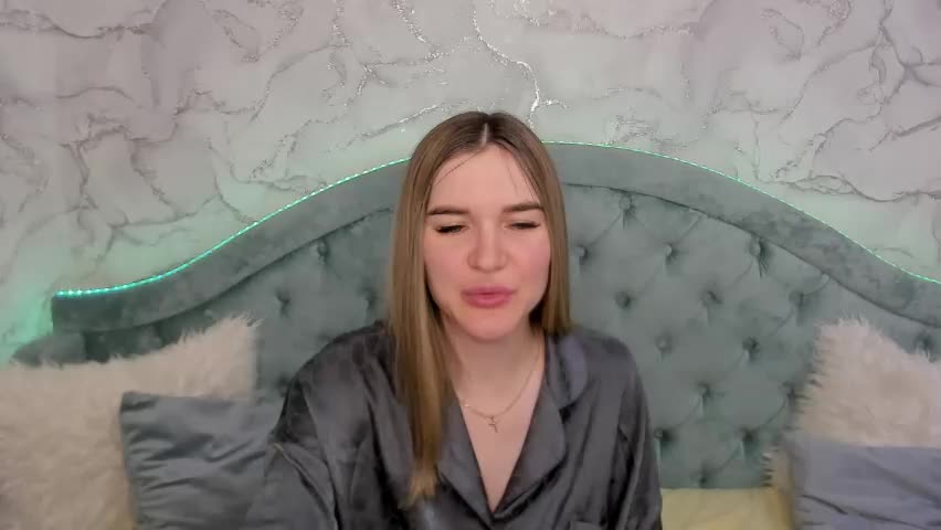gwensmitt Adult Chat June 1, 2026