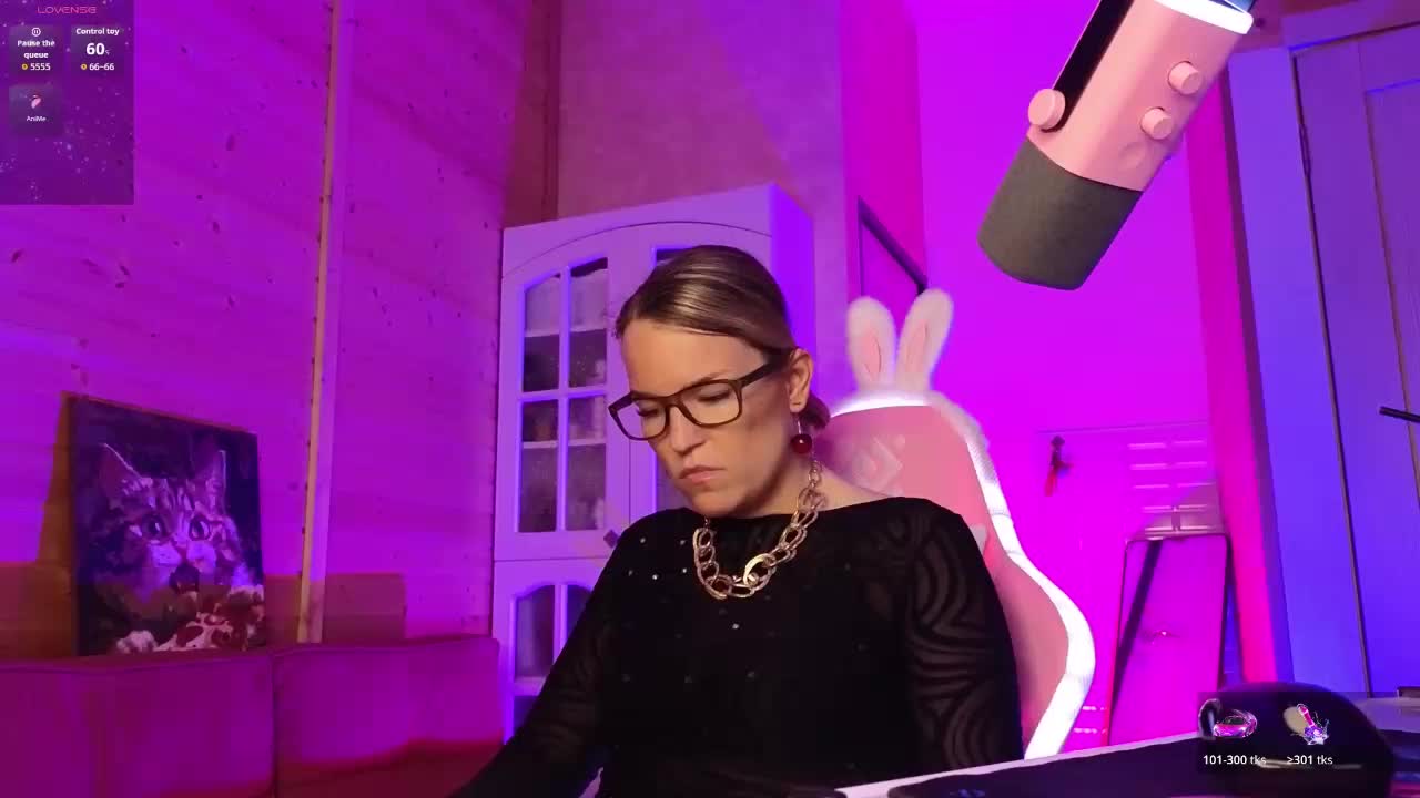 Findom_Lady_Shine Adult Chat June 1, 2026