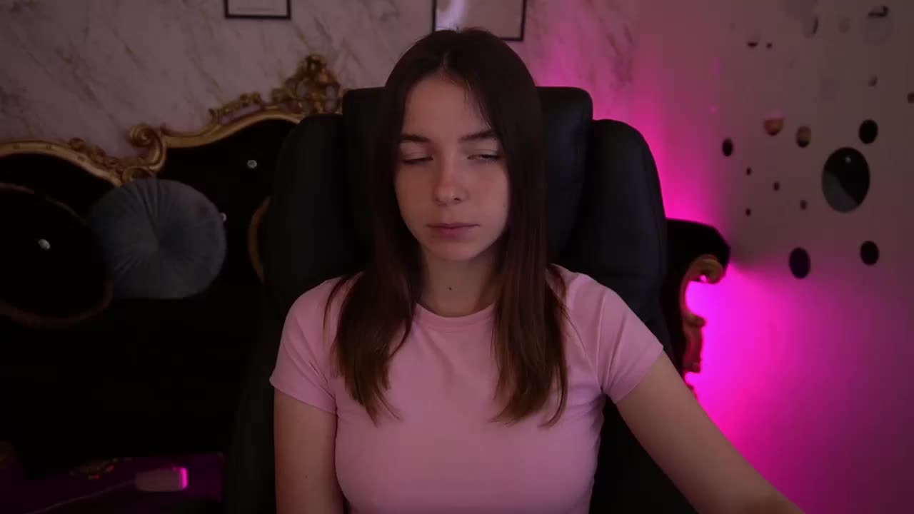 BabeDollie Adult Chat June 1, 2026