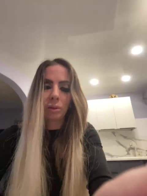 blondalina Adult Chat June 1, 2026