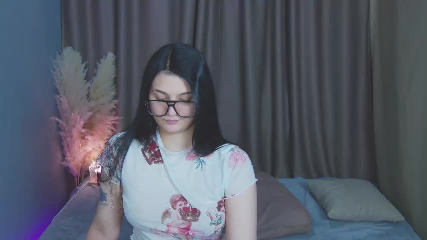 solazolaa Adult Chat June 1, 2026