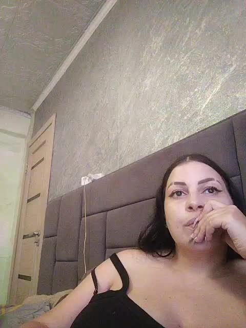 Cleopatra1990 Adult Chat June 1, 2026