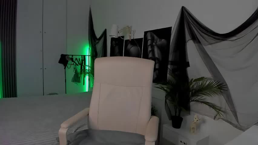 lizzyheinz Adult Chat June 1, 2026