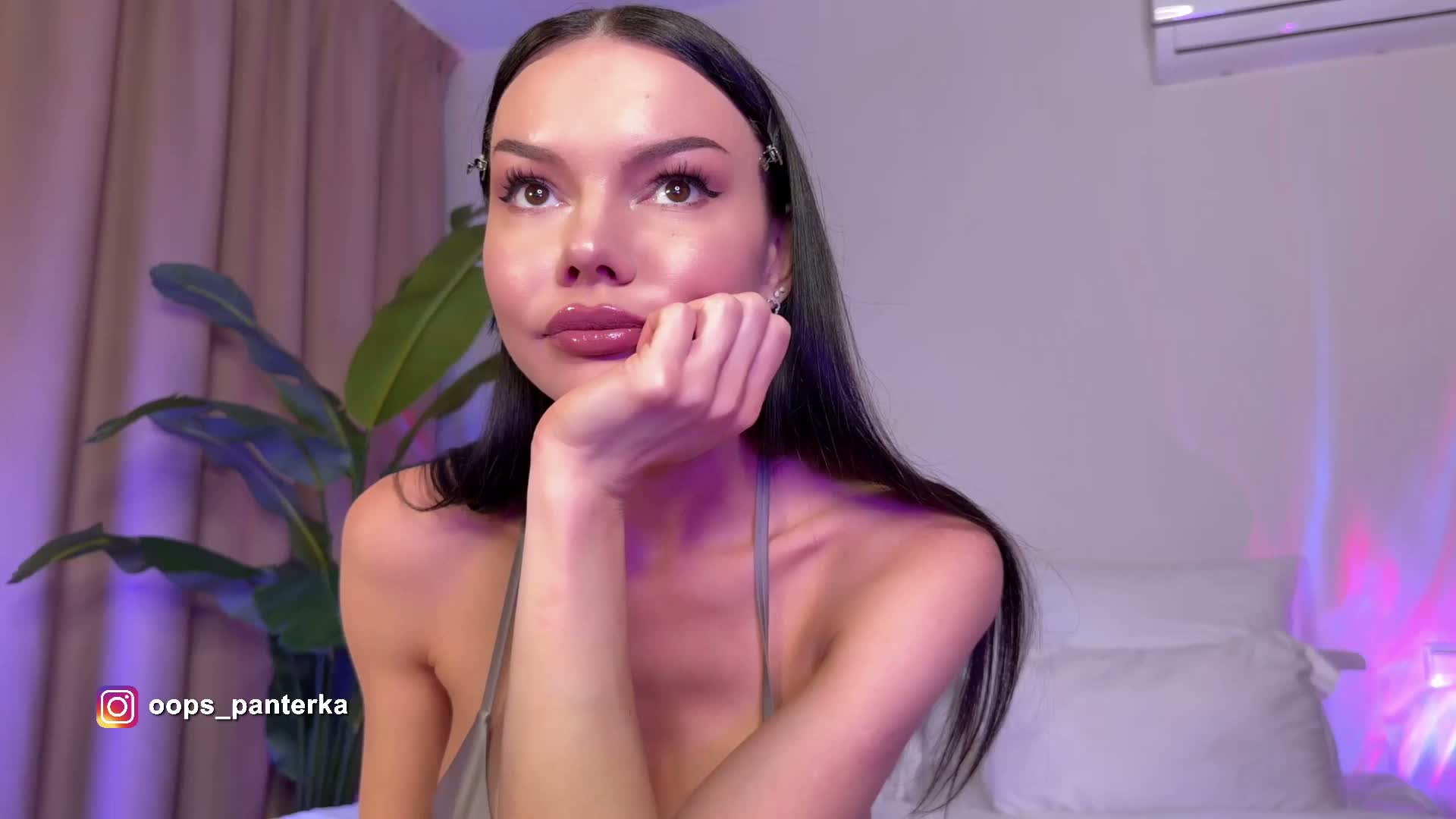 Amyleeplayss Adult Chat June 2, 2026
