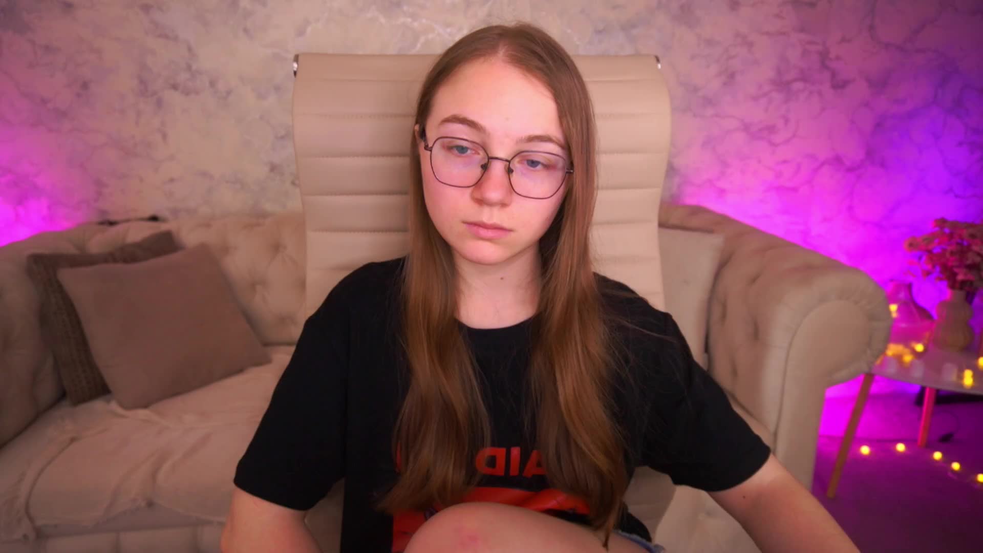 ArrinaWairr Adult Chat June 2, 2026