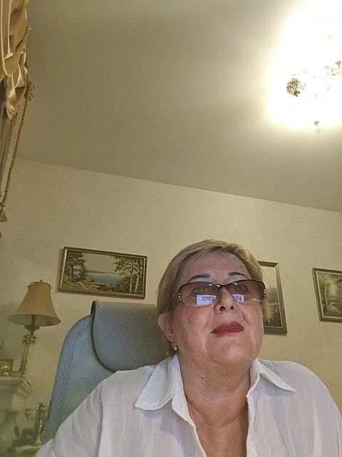 KarinkaSweet Adult Chat June 3, 2026