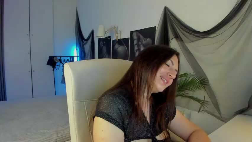 lizzyheinz Adult Chat June 3, 2026
