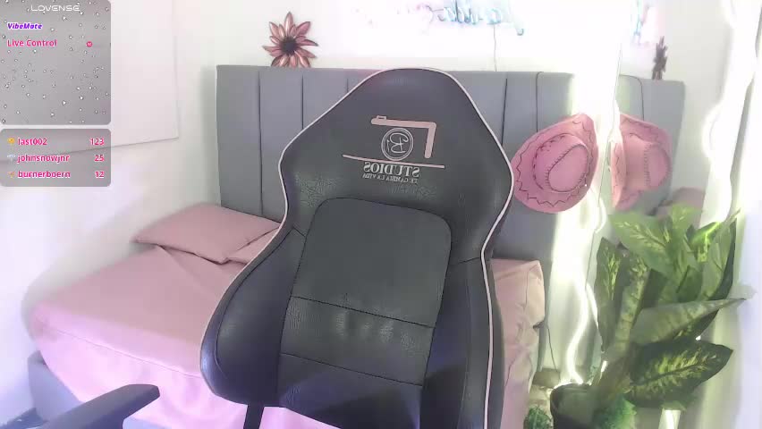 evelyn_tay1 Adult Chat June 3, 2026