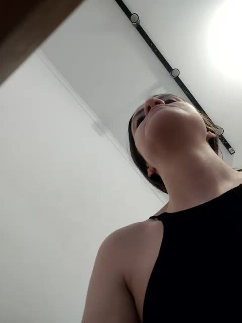 LuxeAngel Adult Chat June 3, 2026