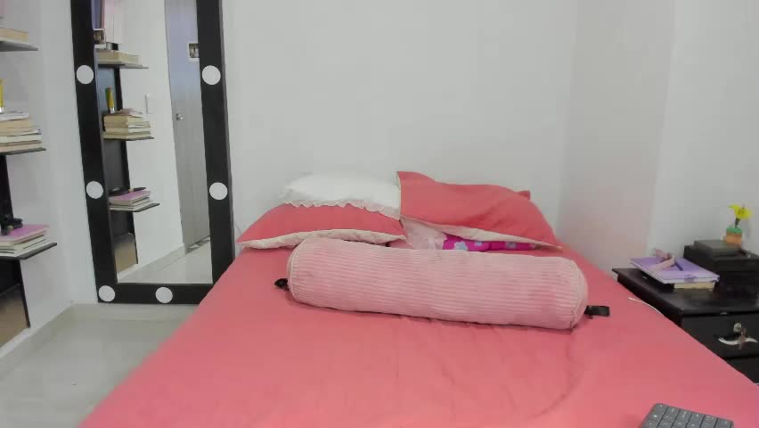 _lunapetite Adult Chat June 3, 2026