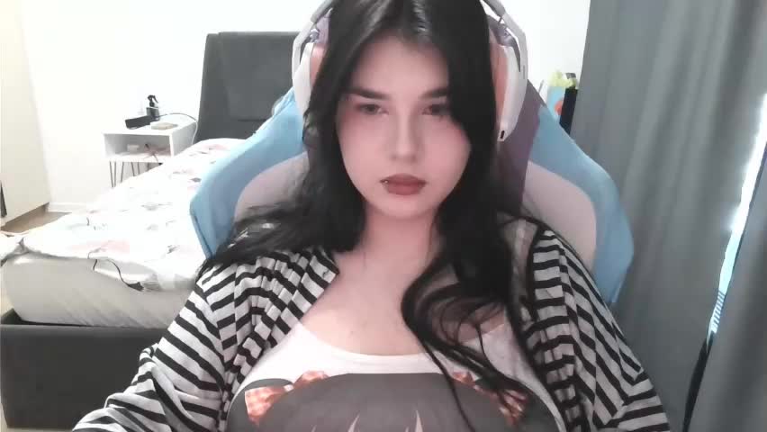 julianesanzo Adult Chat June 3, 2026