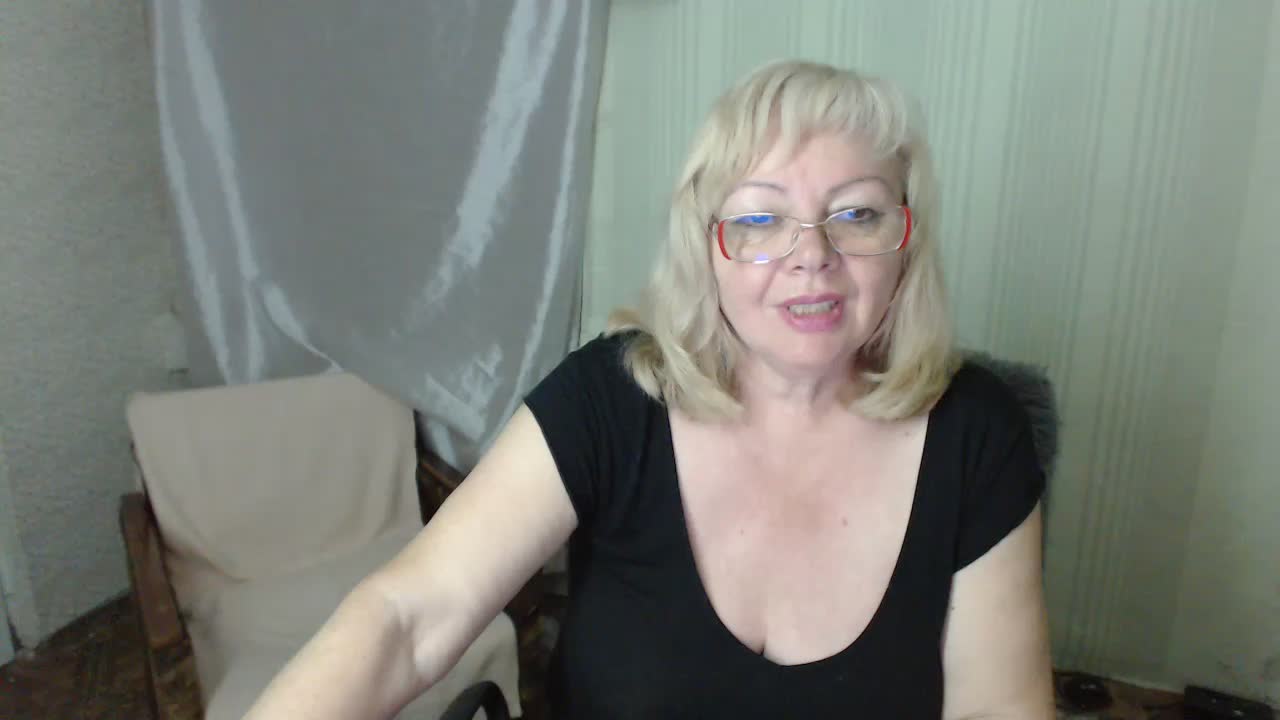 EvelynLoveShy Adult Chat June 3, 2026