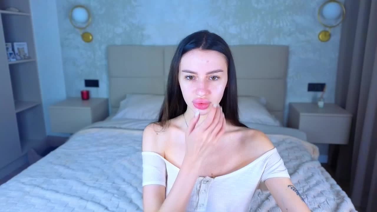 SnowWhiteee Adult Chat June 3, 2026