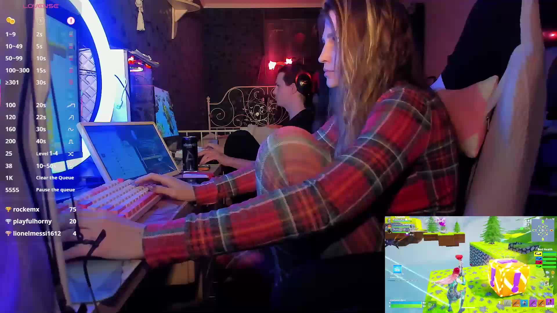 FukinHotCouple Adult Chat June 3, 2026