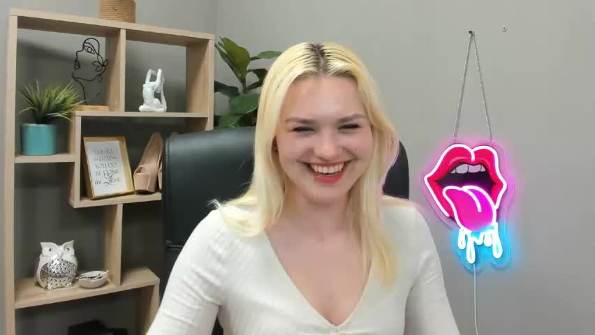 lilysweetxo Adult Chat June 3, 2026