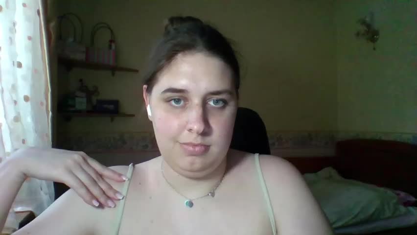 hess_luna_ Adult Chat June 3, 2026