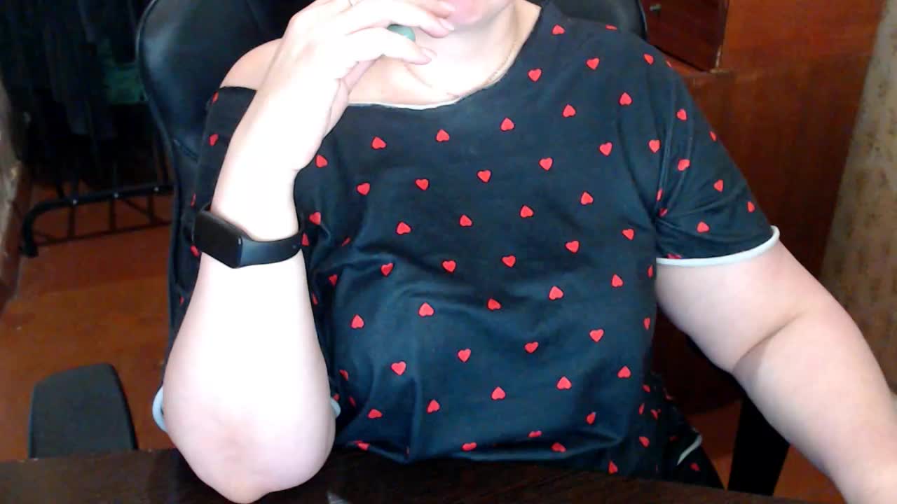 Alisa1917 Adult Chat June 4, 2026