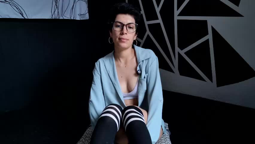 silky_minx Adult Chat June 3, 2026