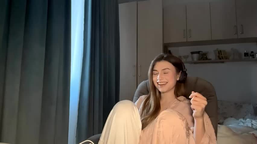 pamulahallquist Adult Chat June 4, 2026