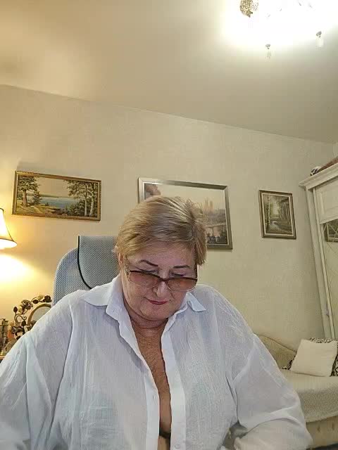 KarinkaSweet Adult Chat June 4, 2026