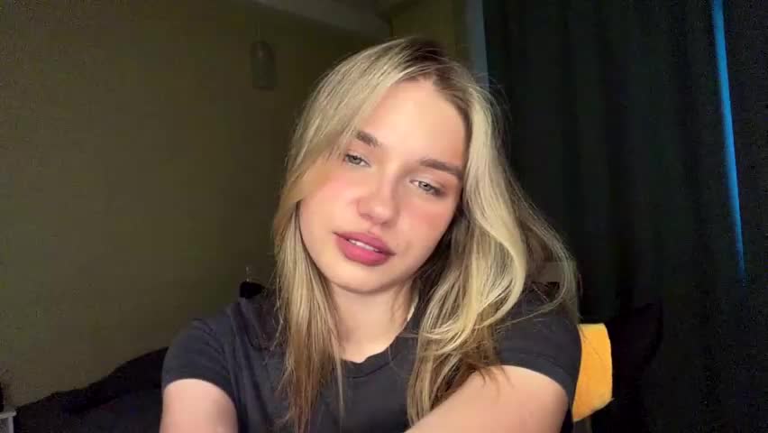 laurineleconey Adult Chat June 4, 2026