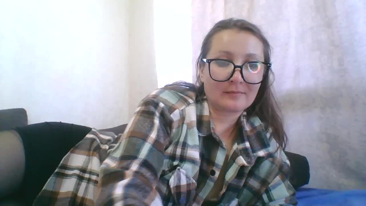 Yuliya333 Adult Chat June 4, 2026